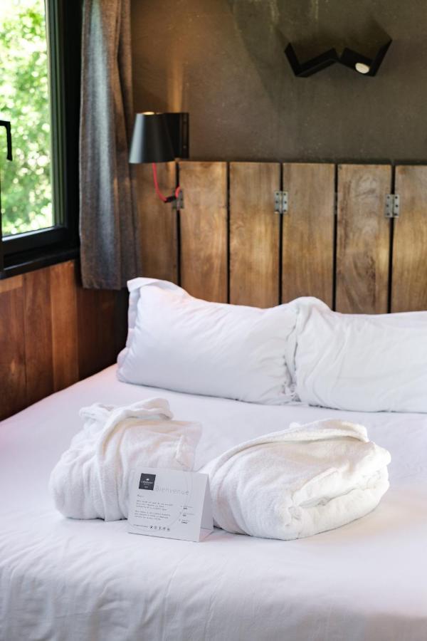 Le Domaine Des Pres Verts Suites & Chambres Avec Jacuzzi Privatif Jouey Экстерьер фото