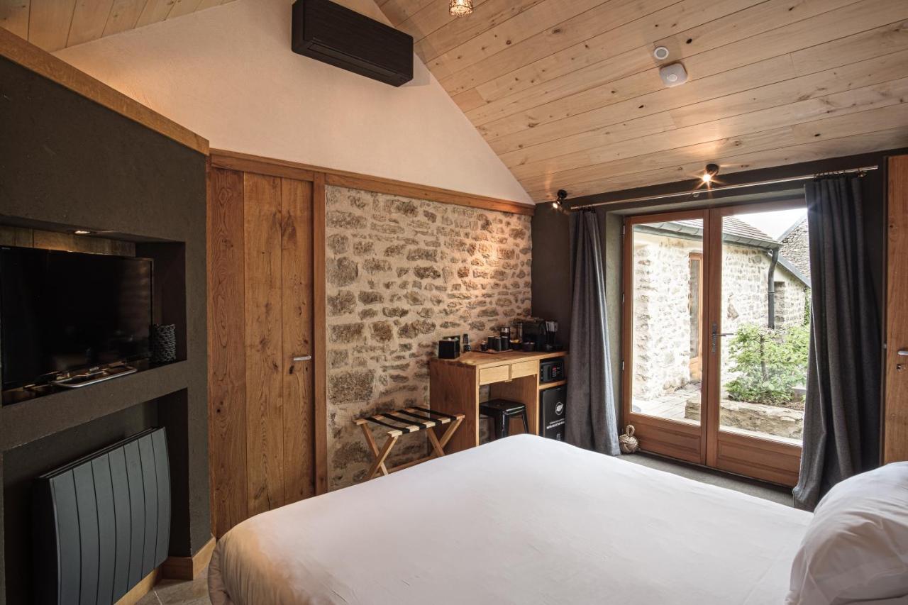 Le Domaine Des Pres Verts Suites & Chambres Avec Jacuzzi Privatif Jouey Экстерьер фото